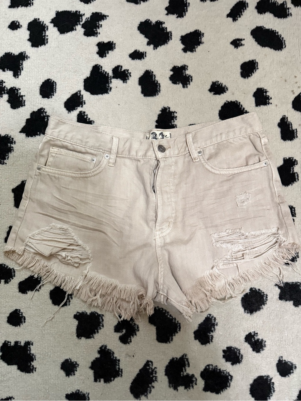 We The Free Light Beige Distressed Frayed-Hem Denim Shorts